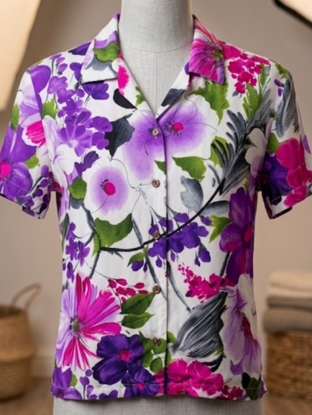 Vintage Hawaiian Puanani Shirt-Coconut Shell Buttons (Sz M) Vibrant Summer BBQ